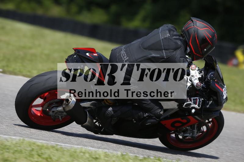 /Archiv-2024/29 12.06.2024 MOTO.CH Track Day ADR/Gruppe blau/58